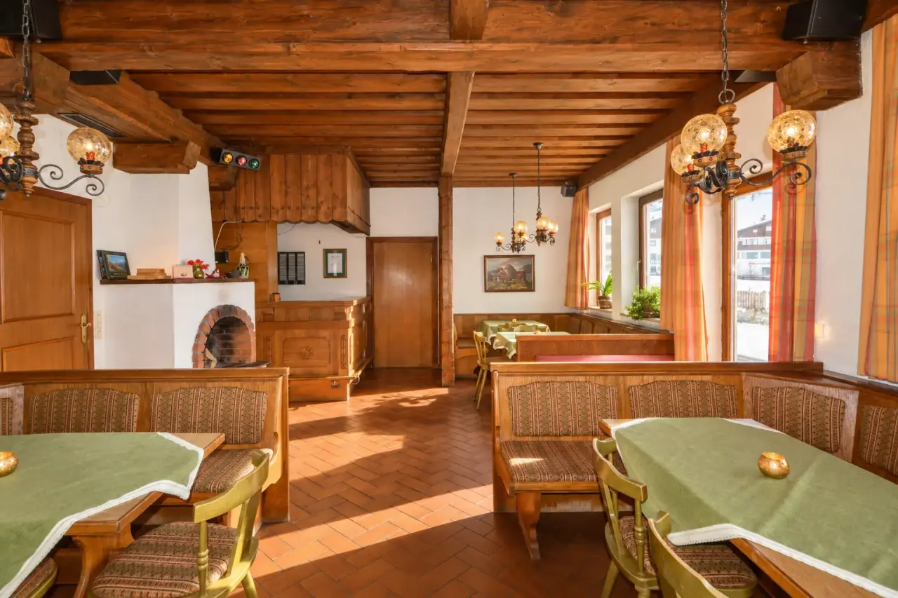 Haus Alpina   Stube 1