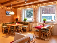 Haus Rudigier   Stube b